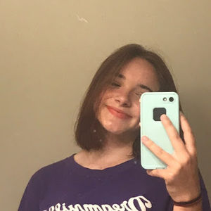 Meet your Posher, Rayne